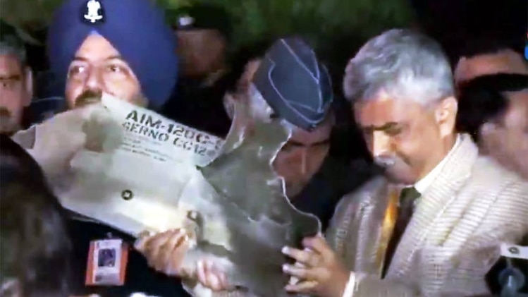 तीनों सेनाओं ने पेश किए सबूत