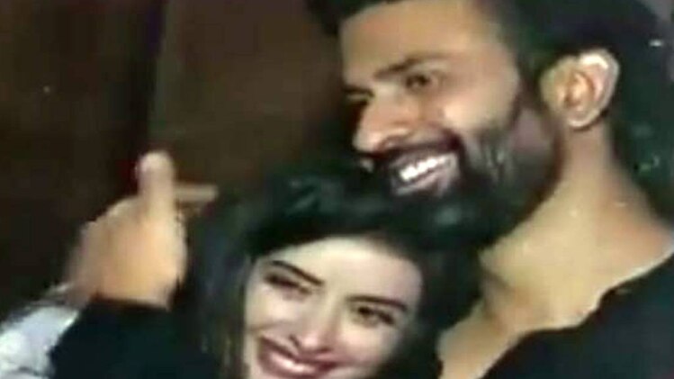 चारू और राजीव