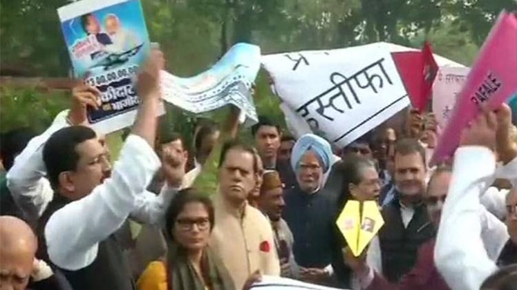 एक और एक ग्यारह: राफेल मामले पर संसद परिसर में संग्राम