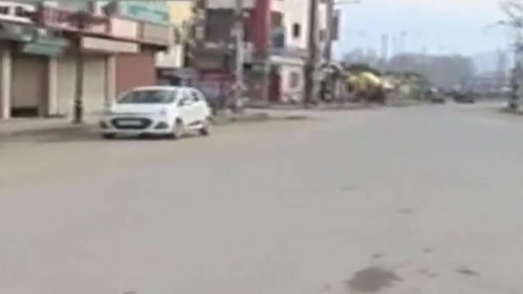 जम्मू कश्मीर में अलगाववादी नेताओं ने बंद का ऐलान किया