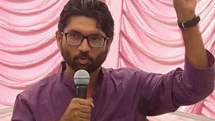 दलित नेता जिग्नेश मेवानी(फोटो-facebook)