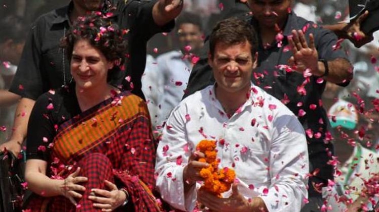 राहुल के साथ महासचिव प्रियंका गांधी