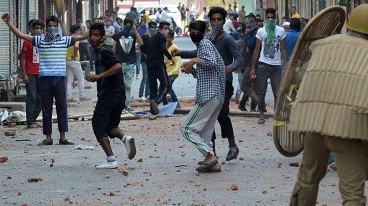 क्रांतिकारी बहुत क्रांतिकारी