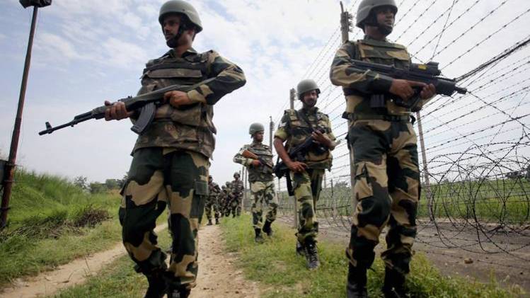 घाटी में तैनात जवान (फाइल फोटो)