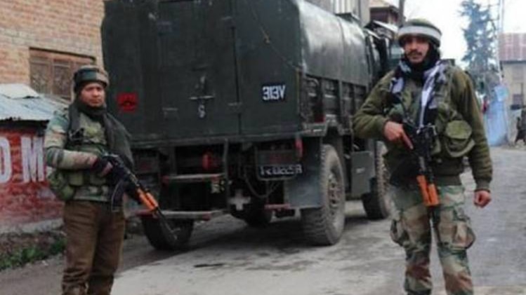 जम्मू में आतंकियों पर सुरक्षाबलों की कार्रवाई जारी है(फाइल फोटो)