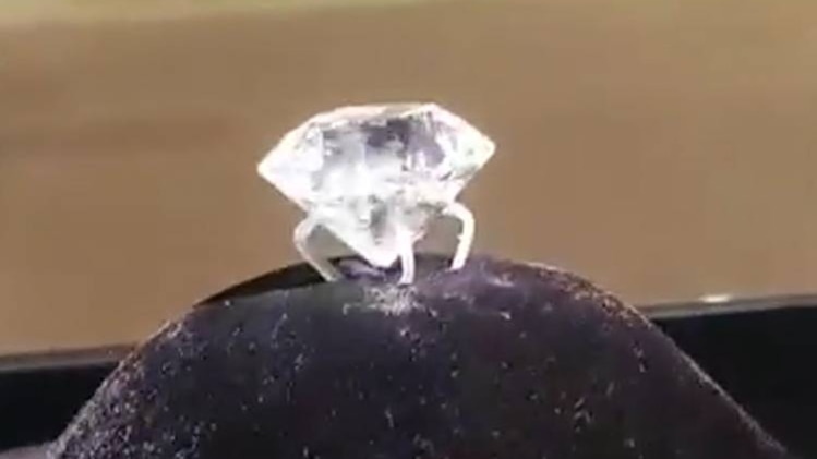 900 करोड़ रुपये का जैकब डायमंड