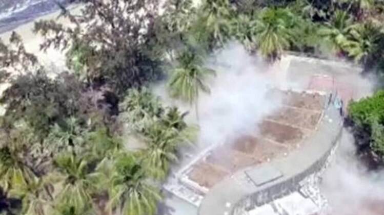 व‍िस्फोट कर उड़ाया नीरव मोदी का बंगला (Photo: vaibhav kangutkar)