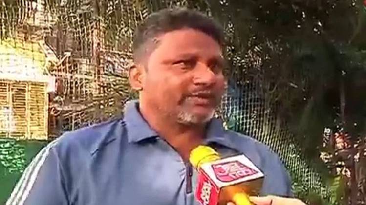 IPL स्टार सरफराज के पिता नौशाद खान ने बताए मैच के टिप्स