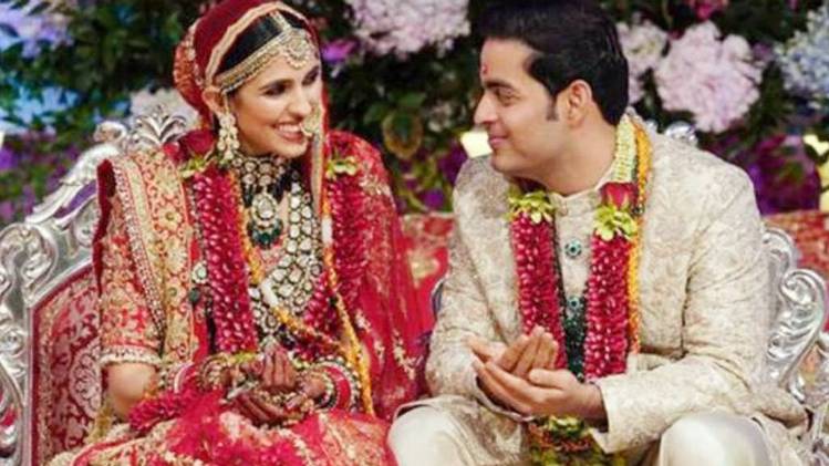 श्लोका मेहता और आकाश अंबानी