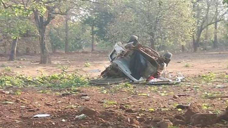 नक्सली  हमला