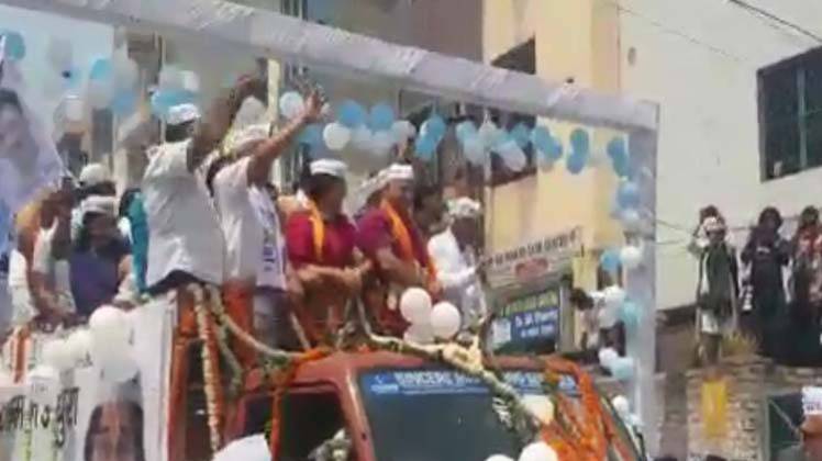 आतिशी का नामांकन से पहले रोड शो