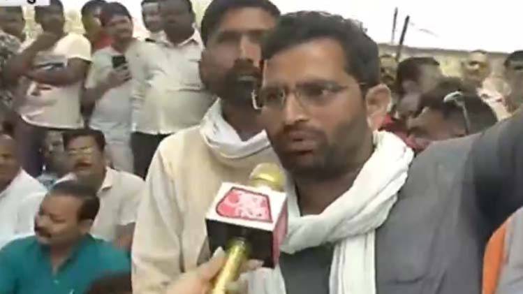 वोटर गंगा किनारे वाला