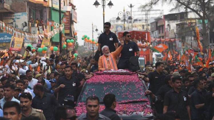 काशी में पीएम मोदी के शक्ति प्रदर्शन