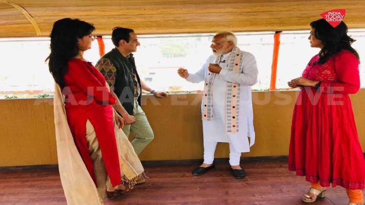 नरेंद्र मोदी