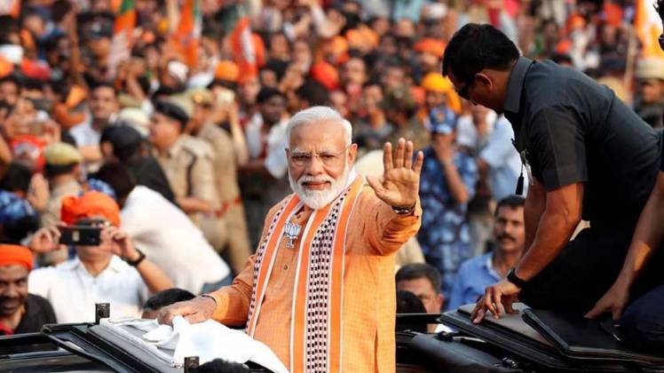 नरेंद्र मोदी