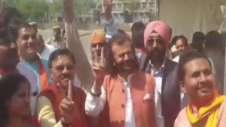 सिंगर हंसराज हंस