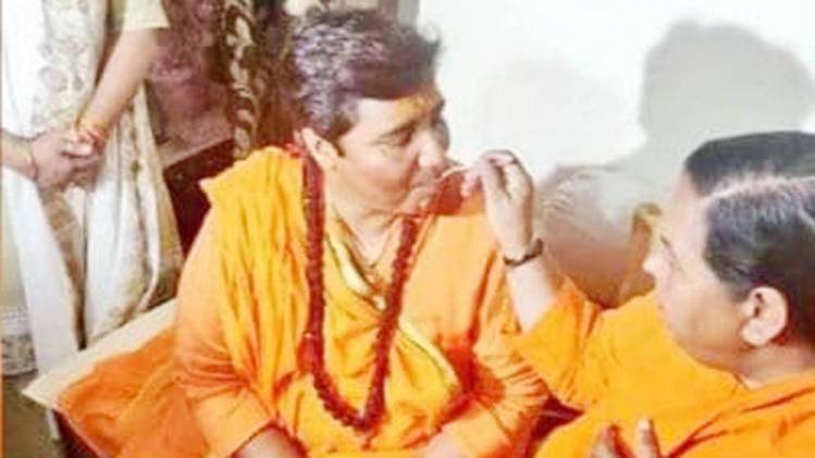 साध्वी प्रज्ञा और उमा भारती