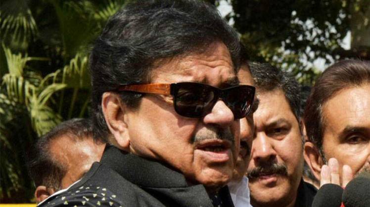 शत्रुघ्न सिन्हा ने जिन्ना को भी 'कांग्रेस परिवार' का बताया