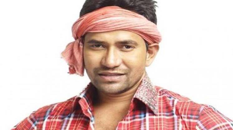 विशेष: मुलायम के 'टीपू' से लडे़गा भोजपुरी फिल्मों का 'निरहुआ'