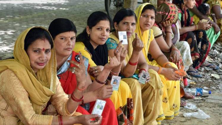 सहारनपुर में सबसे अधिक 70 फीसदी से ज्यादा मतदान हुआ.