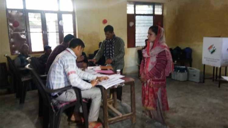 धीमा मतदान