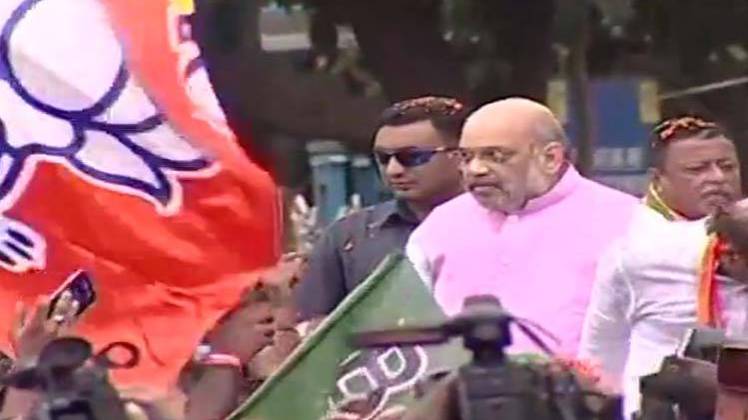 नरेंद्र मोदी