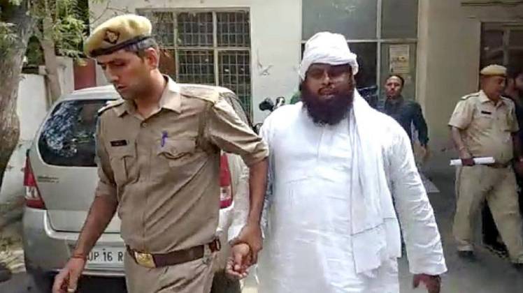 पुलिस मामले की छानबीन कर रही है