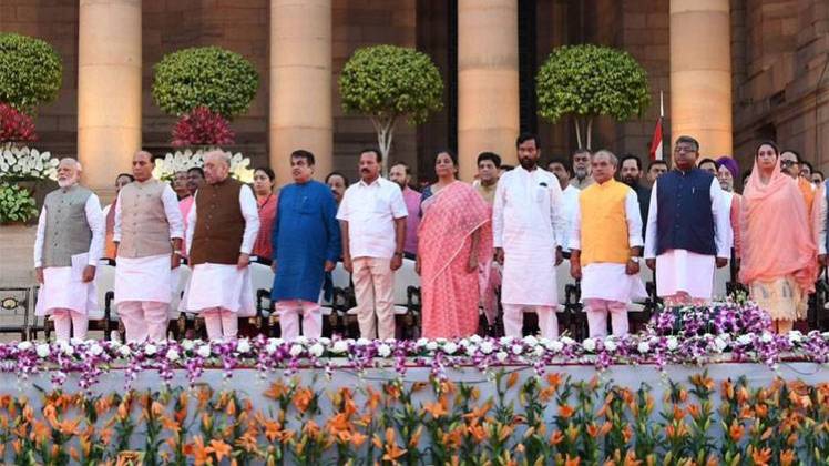 दमदार मोदी की सबसे असरदार टीम!