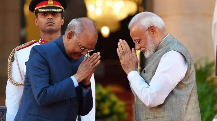 फिर एक बार मोदी बने 'सरकार'