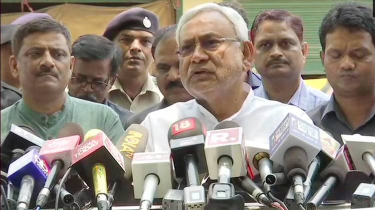 नीतीश कुमार