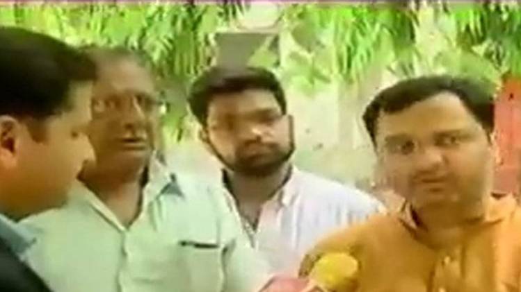 और सब ठीक ठाक