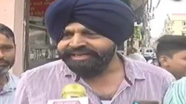 दिल्ली में सीलिंग