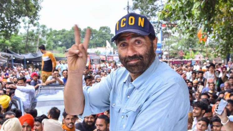 राजनीतिक के सुपरस्टार बने सनी देओल