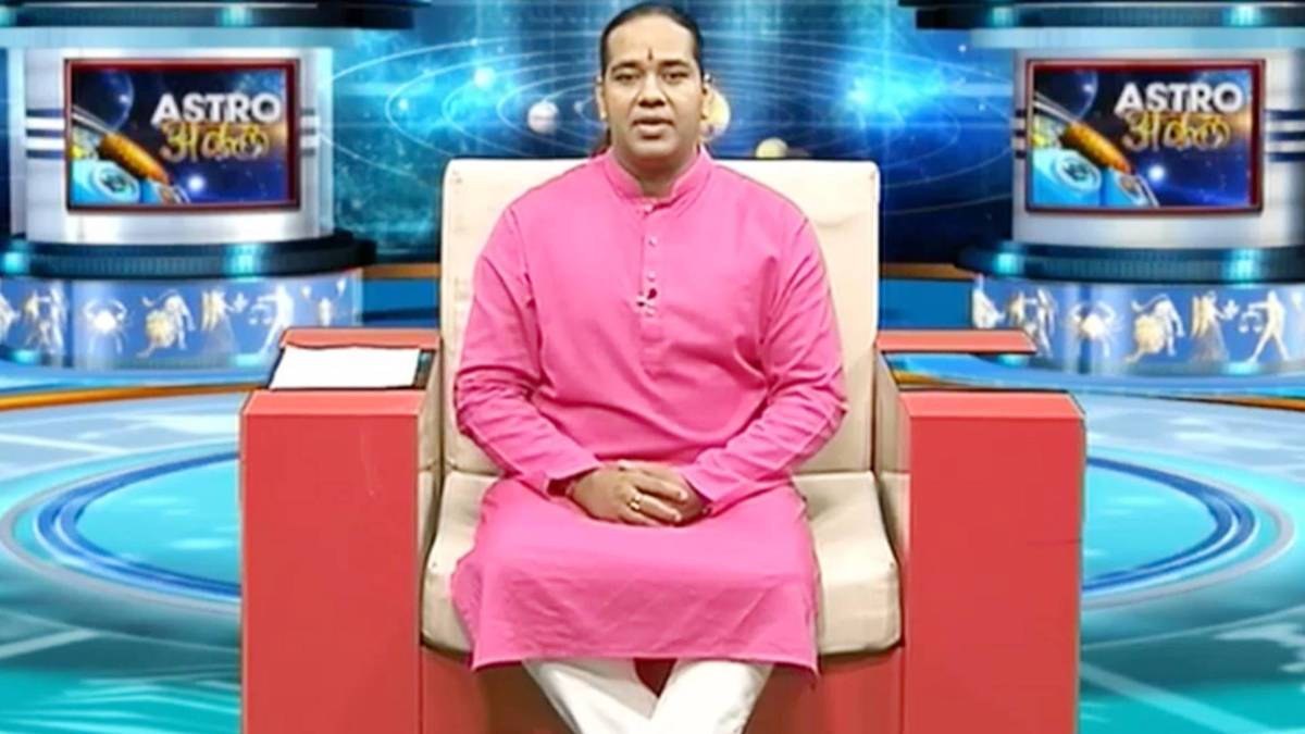 एस्ट्रो अंकल शिरोमणि सचिन के साथ