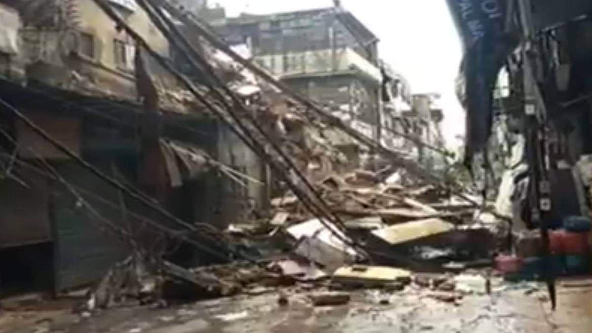 दिल्ली नॉनस्टॉप 100