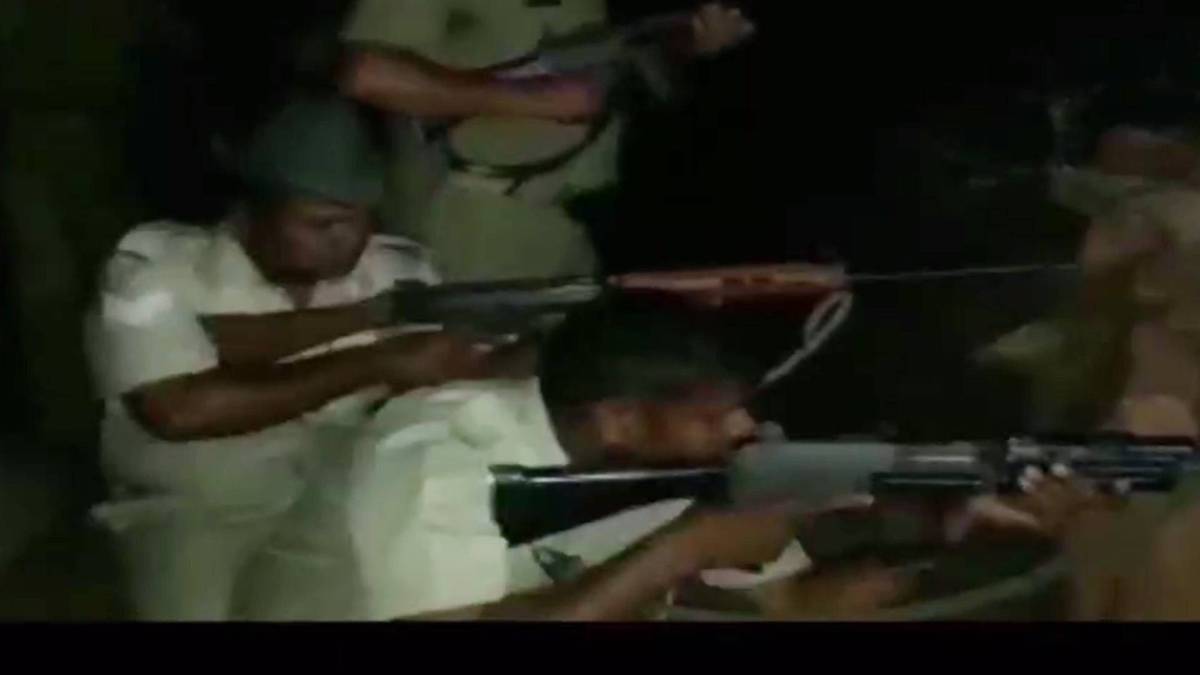 डकैतों और पुलिस की मुठभेड़