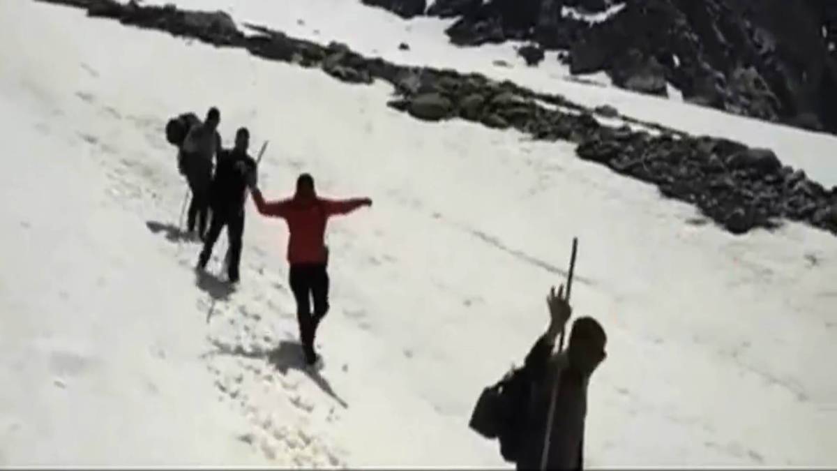 सतोपंथ झील