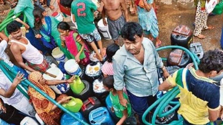 पानी के लिए हाहाकार