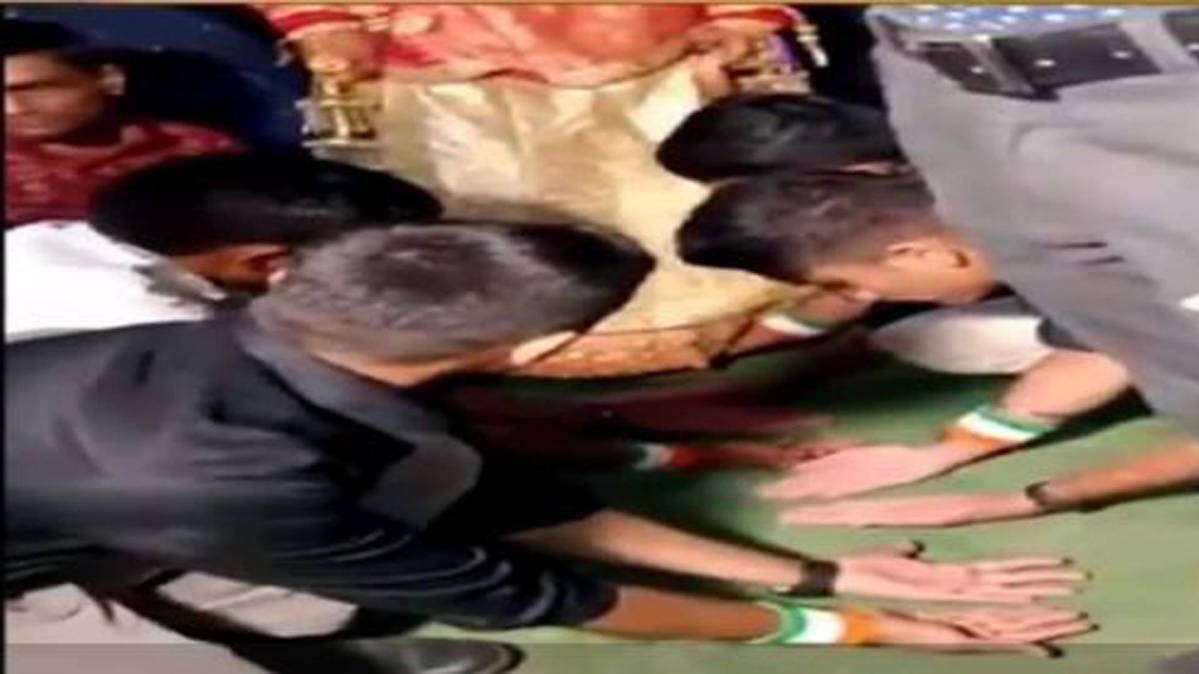 विदाई की तस्वीर