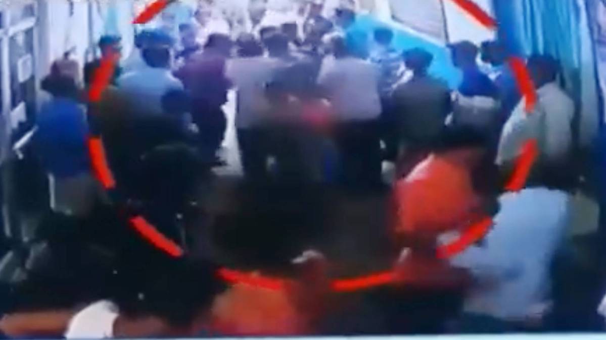 कोलकाता के अस्पताल में हंगामा