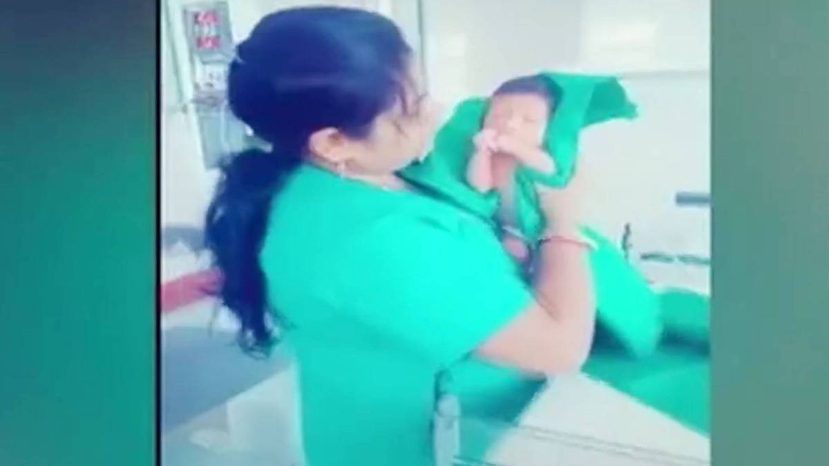 टिक टॉक पर वीडियो