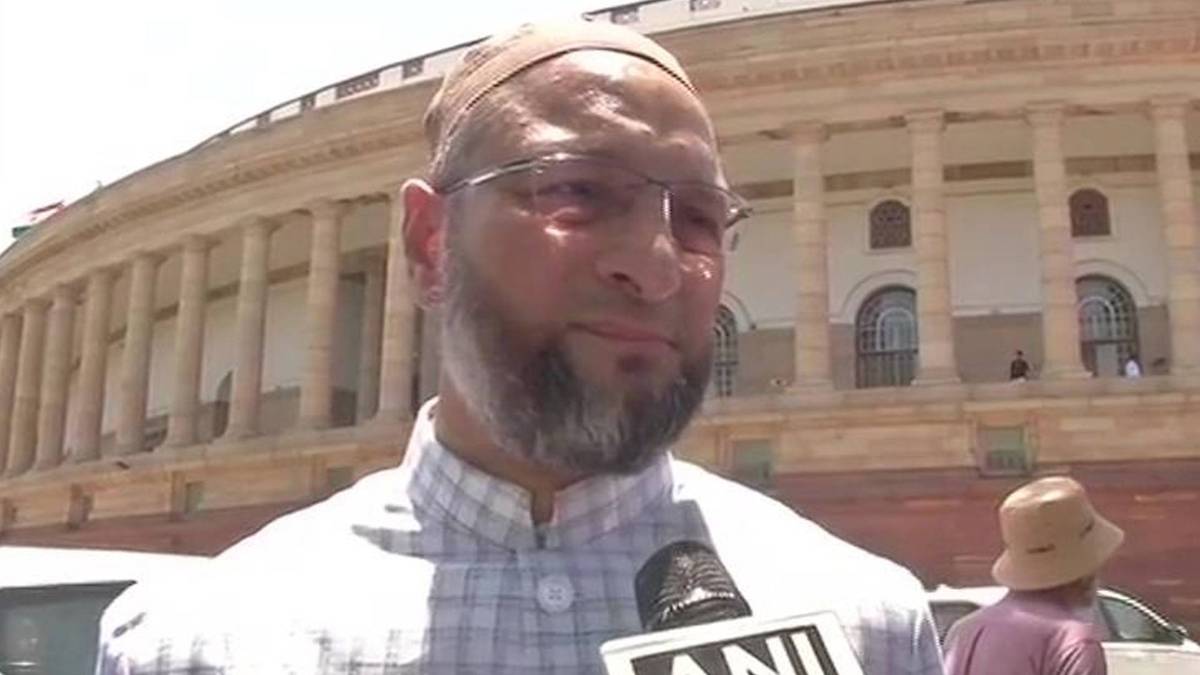 ओवैसी (फोटो- twitter/@ANI)