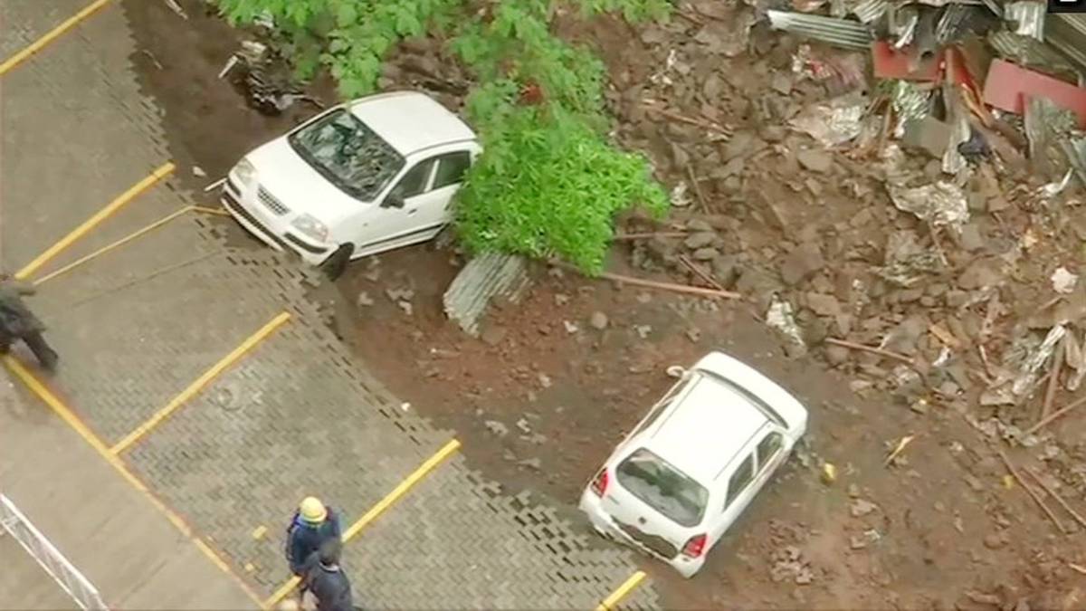 भारी बारिश से हुआ हादसा(फोटो-ANI)