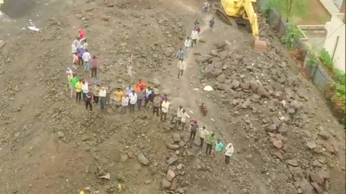 दीवार गिरने से हुआ दर्दनाक हादसा(फोटो-ANI)