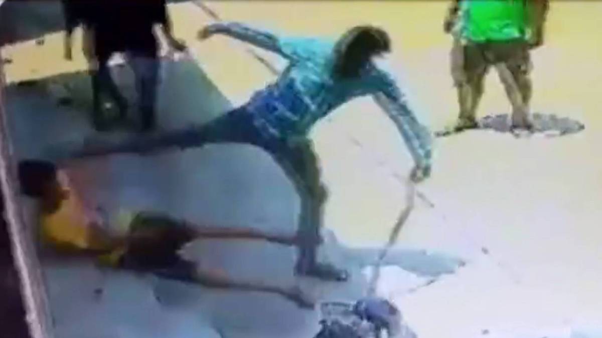 नाबालिग की पिटाई