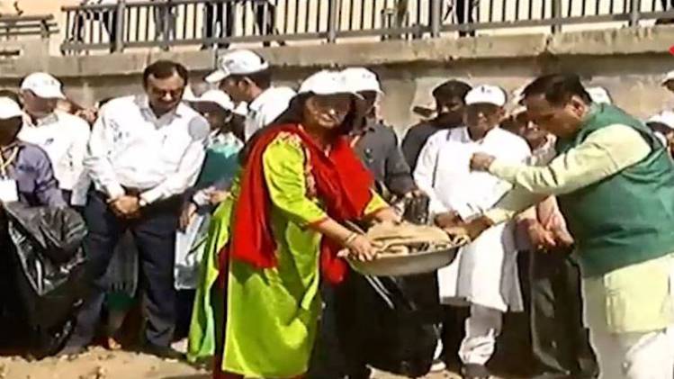 गुजरात के मुख्यमंत्री विजय रुपानी (फोटो-@vijayrupanibjp)