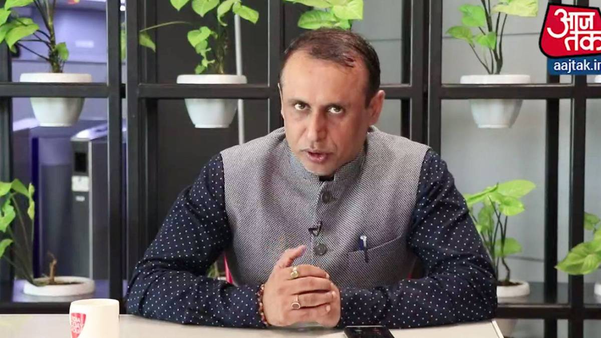 इंडिया टुडे हिंदी के संपादक अंशुमान तिवारी