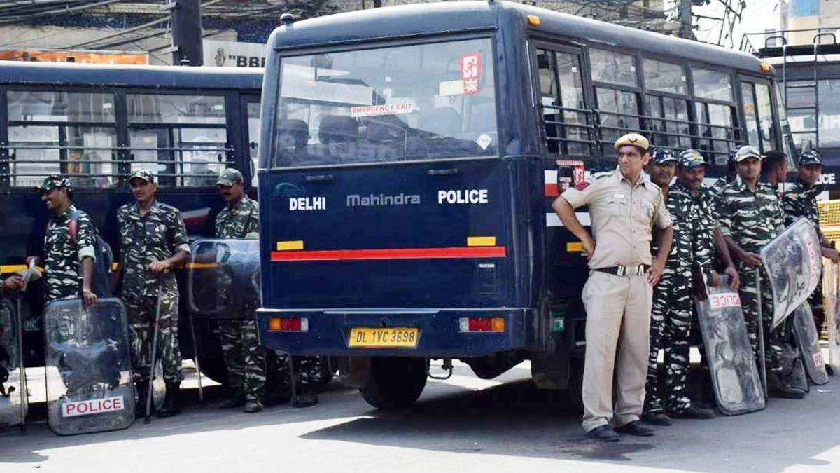 मौके पर तैनात जवान