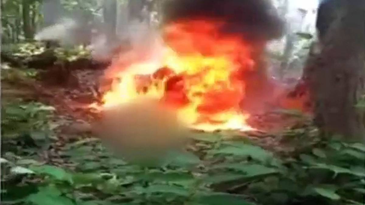 कार में लगी आग में जलकर शख्स की मौत