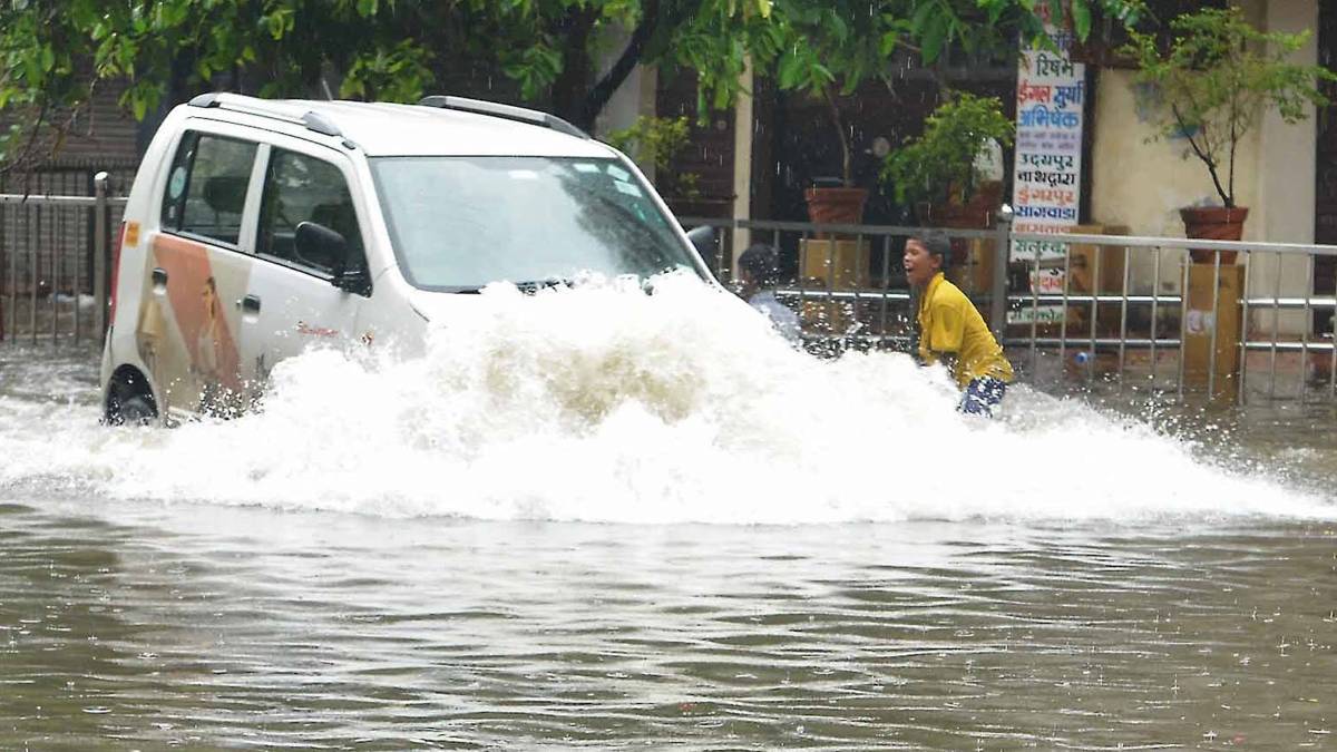 मुंबई में बारिश